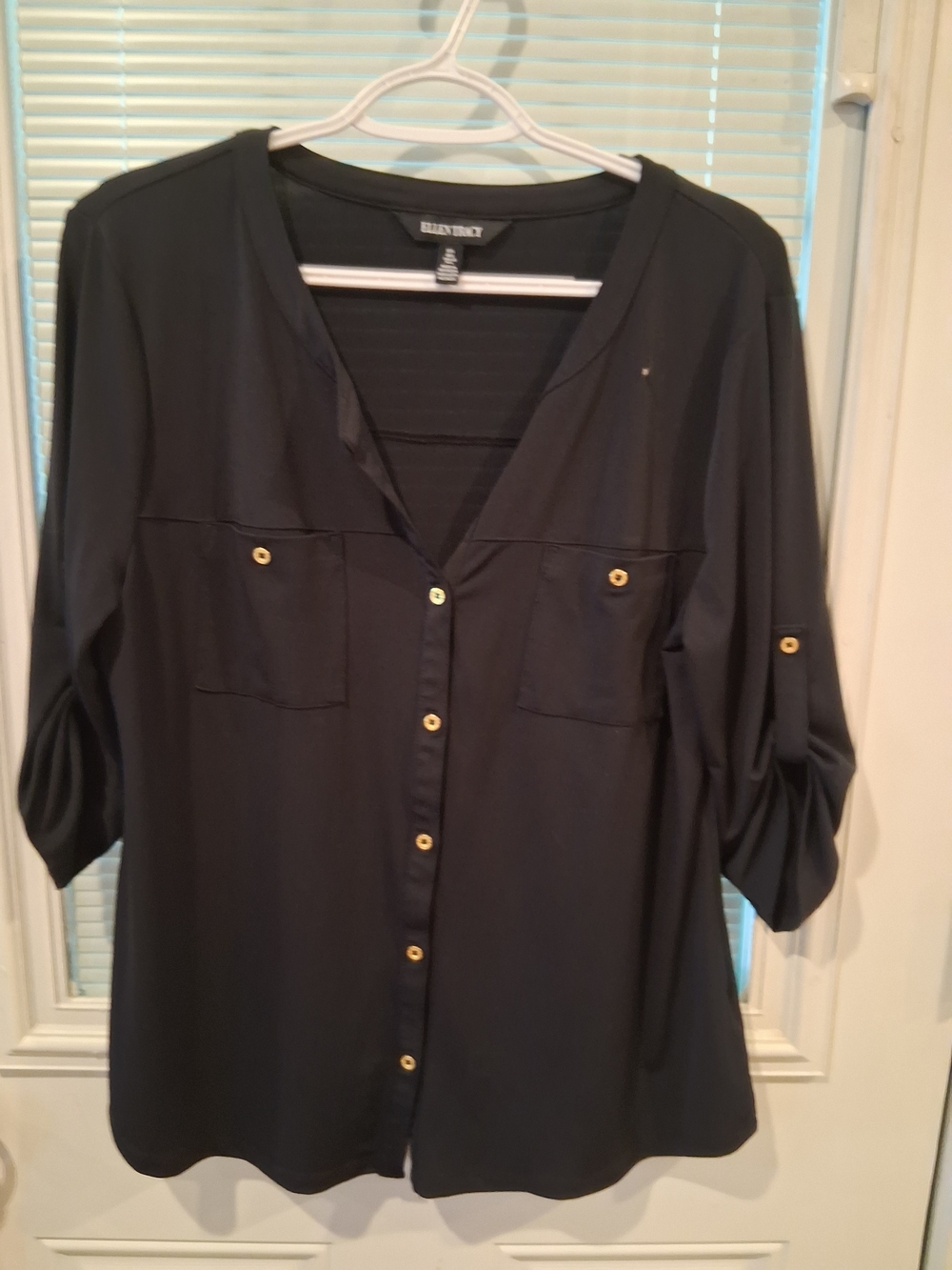 Ellen Tracy Black Roll-Tab Button-Front Shirt with Gold Buttons